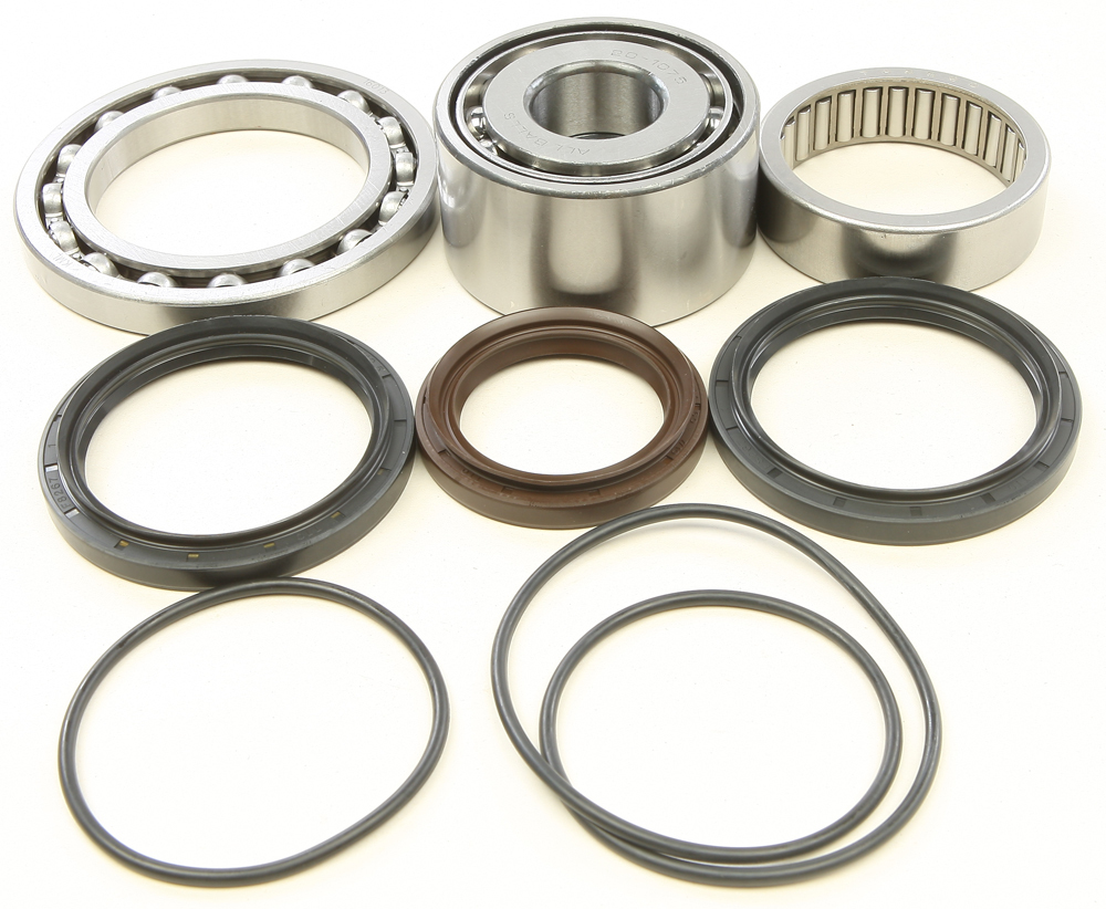 REAR DIFFERENTIAL BEARING AND SEAL KIT